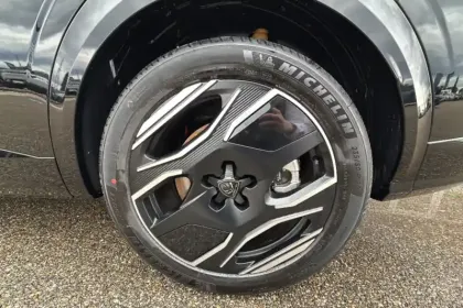 Photo 33 Peugeot 5008  Electrique 230 ch 97 kWh Grande autonomie