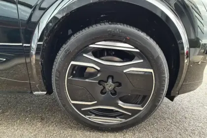 Photo 35 Peugeot 5008  Electrique 230 ch 97 kWh Grande autonomie