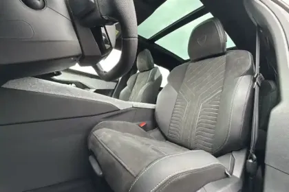 Photo 8 Peugeot 5008  Electrique 230 ch 97 kWh Grande autonomie