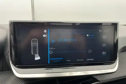 Photo 19 Peugeot 208  100 S&S BVM6