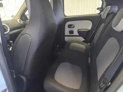 Photo 20 Renault Twingo  III E-Tech