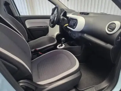 Photo 11 Renault Twingo  III E-Tech