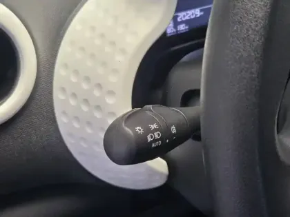 Photo 30 Renault Twingo  III E-Tech