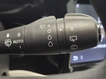 Photo 31 Renault Twingo  III E-Tech