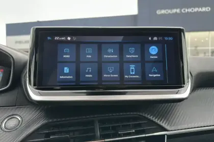 Photo 16 Peugeot 208  PureTech 100 S&S BVM6