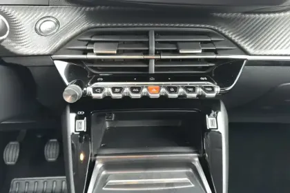 Photo 19 Peugeot 208  PureTech 100 S&S BVM6