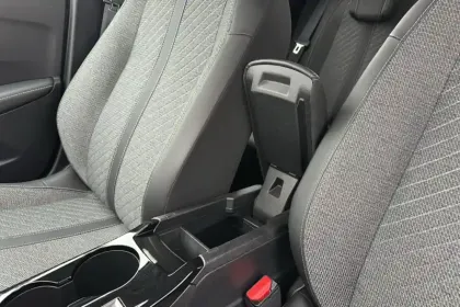 Photo 25 Peugeot 208  PureTech 100 S&S BVM6