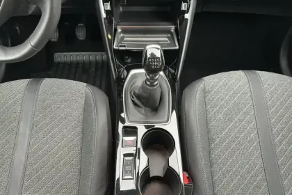 Photo 20 Peugeot 208  PureTech 100 S&S BVM6