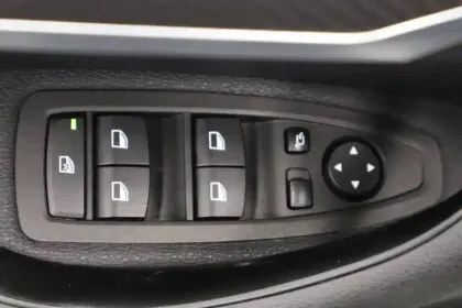 Photo 26 BMW X2  xDrive 25e 220 ch BVA6