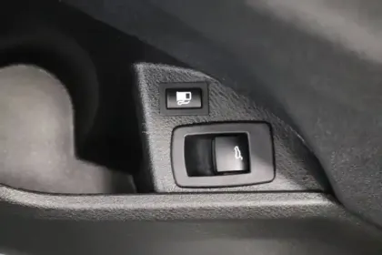 Photo 27 BMW X2  xDrive 25e 220 ch BVA6