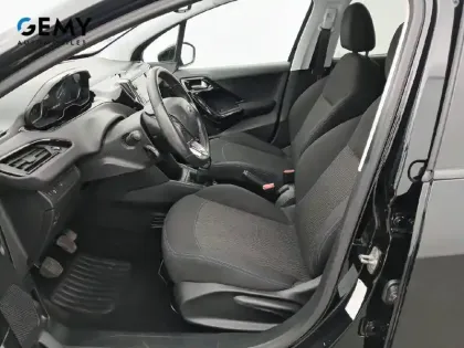 Photo 8 Peugeot 208  PureTech 82ch S&S BVM5