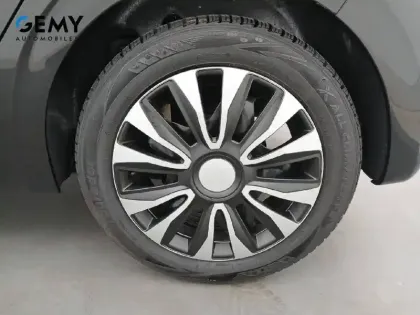 Photo 10 Peugeot 208  PureTech 82ch S&S BVM5