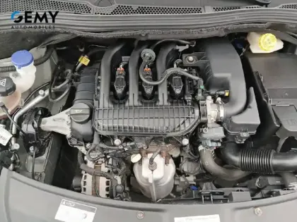 Photo 11 Peugeot 208  PureTech 82ch S&S BVM5