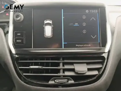 Photo 13 Peugeot 208  PureTech 82ch S&S BVM5