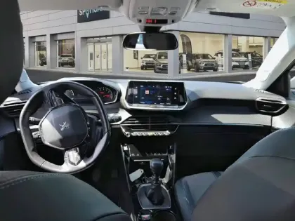 Photo 7 Peugeot 2008  PureTech 100 S&S BVM6