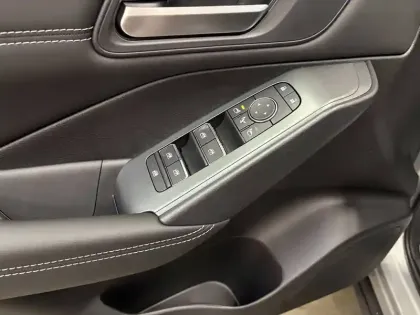 Photo 95 Nissan Qashqai  Hybrid e-Power Gen3 205 ch