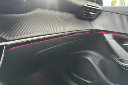 Photo 27 Peugeot 2008  Electrique 136 ch