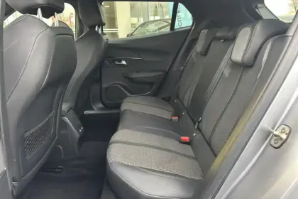 Photo 9 Peugeot 2008  Electrique 136 ch