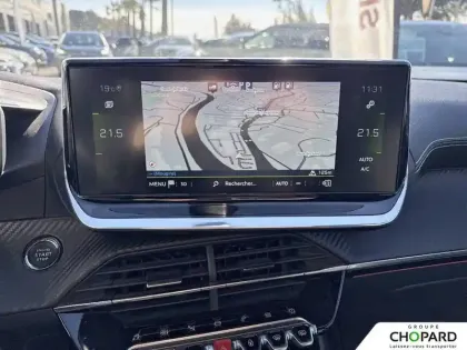 Photo 13 Peugeot 2008  PureTech 130 S&S EAT8