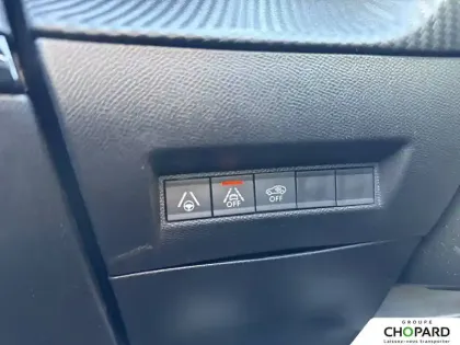 Photo 19 Peugeot 2008  PureTech 130 S&S EAT8