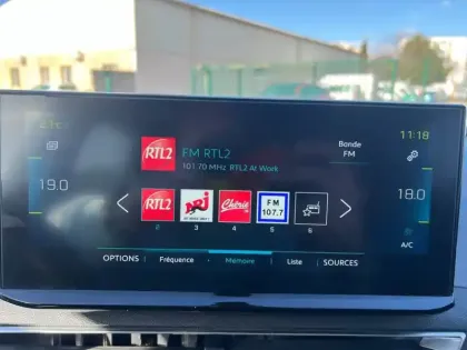 Photo 12 Peugeot 3008 Gén. II Ph2 Allure Pack 5