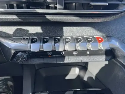 Photo 19 Peugeot 3008 Gén. II Ph2 Allure Pack 5