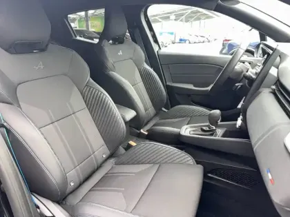 Photo 53 Renault Clio  E-Tech full hybrid 145 GSR2