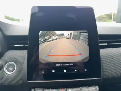 Photo 32 Renault Clio  E-Tech full hybrid 145 GSR2