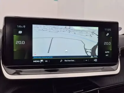 Photo 32 Peugeot 208  PureTech 100 S&S EAT8