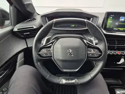 Photo 30 Peugeot 208  PureTech 100 S&S EAT8