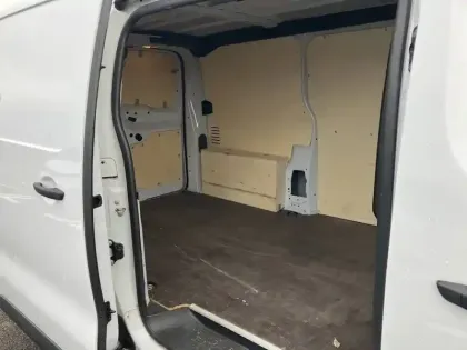 Photo 29 Peugeot Expert  FGN M BLUEHDI 145 BVM6