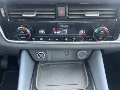 Photo 77 Nissan Qashqai  Mild Hybrid 140 ch