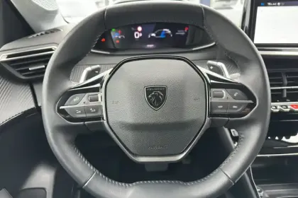 Photo 13 Peugeot 208  Hybrid 100 e-DCS6