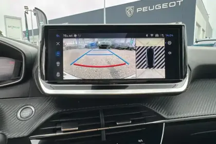 Photo 26 Peugeot 208  Hybrid 100 e-DCS6