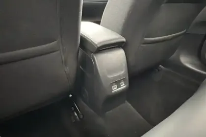 Photo 24 Peugeot 208  Hybrid 100 e-DCS6