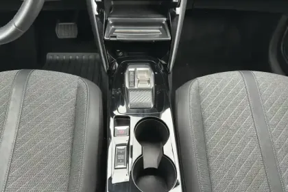 Photo 20 Peugeot 208  Hybrid 100 e-DCS6