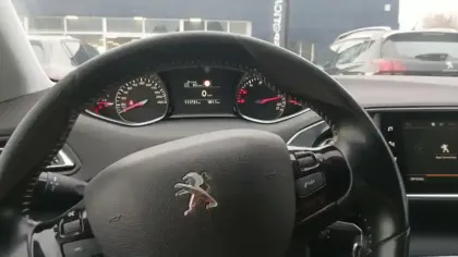 Photo 17 Peugeot 308  BlueHDi 100ch S&S BVM6