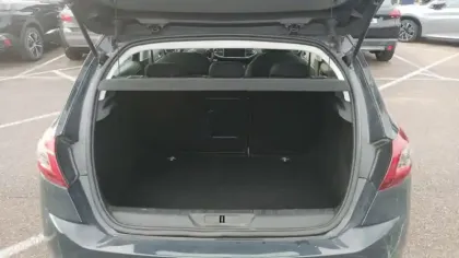 Photo 8 Peugeot 308  BlueHDi 100ch S&S BVM6