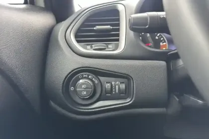 Photo 22 Jeep Renegade  1.6 I Multijet 130 ch BVM6