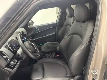 Photo 44 Mini Mini Countryman 125 - 95 ch ALL4 BVA6