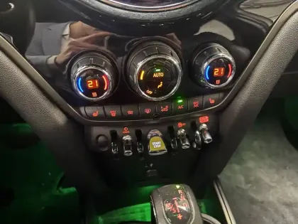 Photo 26 Mini Mini Countryman 125 - 95 ch ALL4 BVA6