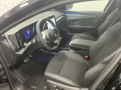 Photo 10 Renault Megane  E-Tech 220 ch autonomie confort