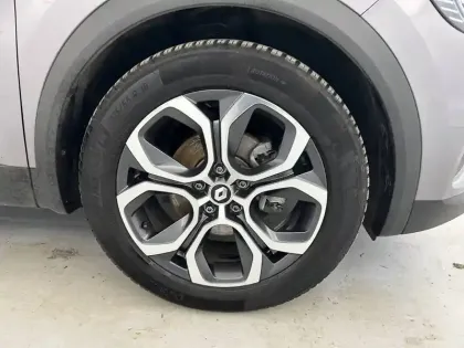 Photo 60 Renault Captur  E-Tech full hybrid 145