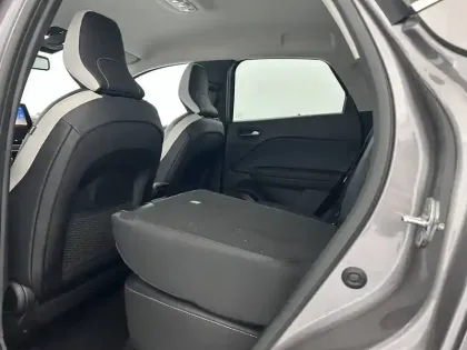 Photo 69 Renault Captur  E-Tech full hybrid 145