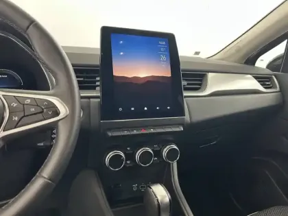 Photo 51 Renault Captur  E-Tech full hybrid 145