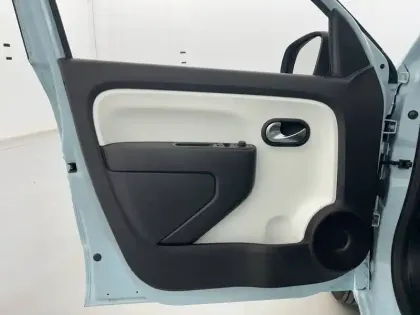 Photo 30 Renault Twingo Gén. III (C07) Ph2 NG Equilibre 5