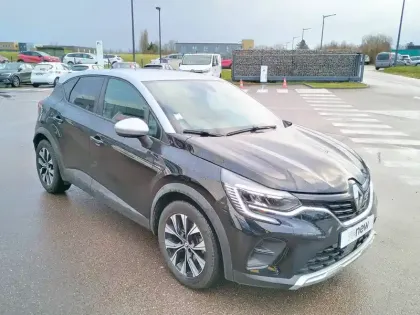 Photo 6 Renault Captur  E-Tech full hybrid 145