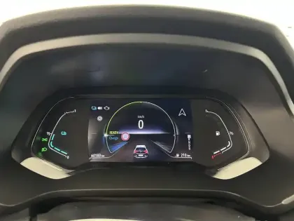 Photo 97 Renault Captur  E-Tech full hybrid 145