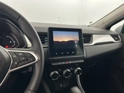 Photo 92 Renault Captur  E-Tech full hybrid 145