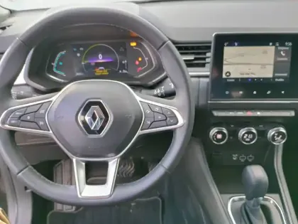 Photo 20 Renault Captur  E-Tech full hybrid 145